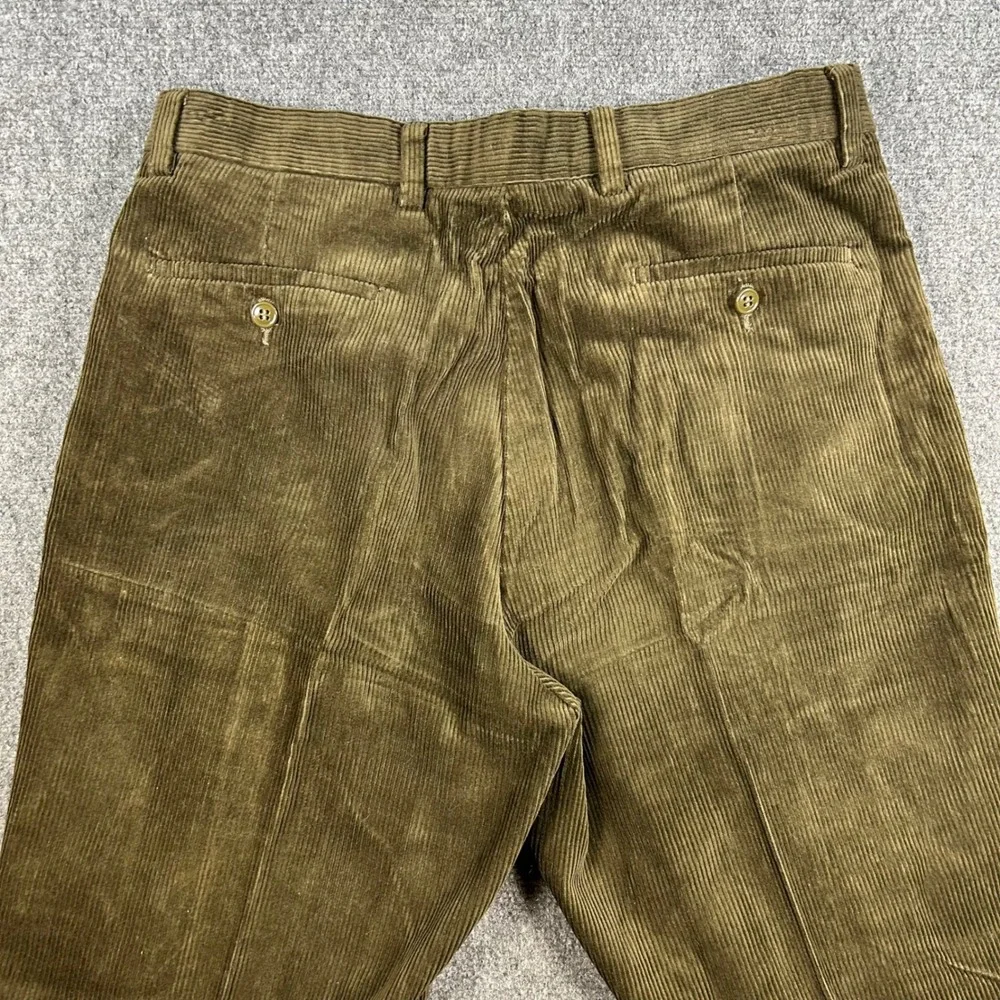 Dockers Recode Men's Olive Corduroy Pleated Cuffed Relaxed Fit Pants W34 L32 VTG - Picture 3 of 9